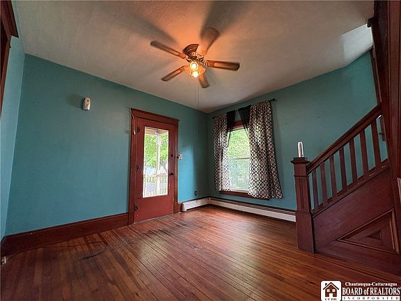 5th image of 312 N 11th St