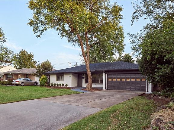 5th image of 1720 Westminster Pl