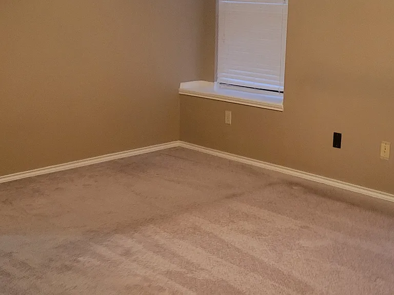 420 Kyle Dr — Photo 11