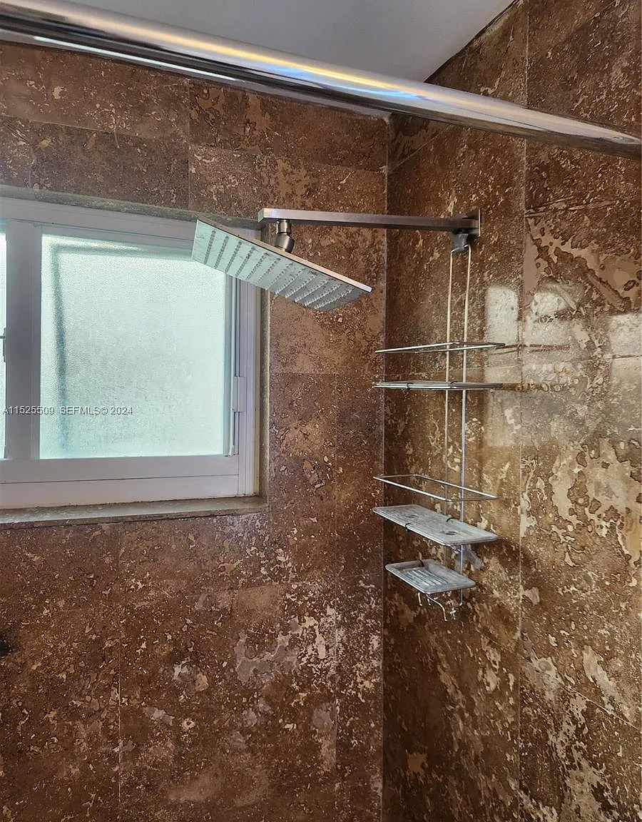 Studio, 430 sqft, $1,675 — Photo 4