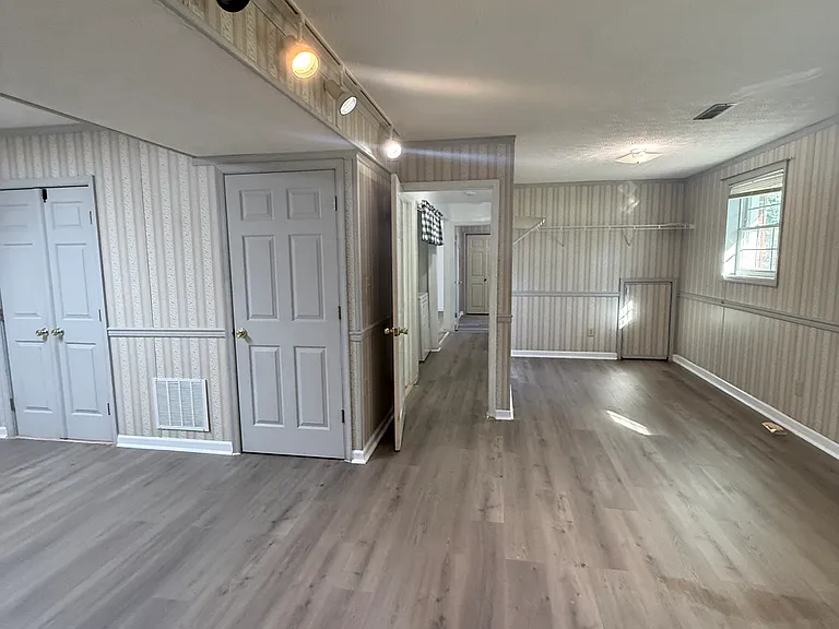 6352 W Donnagail Dr — Photo 8