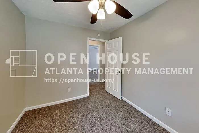 101 Chantilly Ln — Photo 13