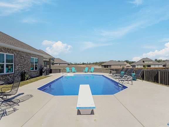 2nd image of 110 Bella May Ln