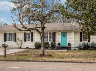 1404 N Moore Rd, Chattanooga, TN 37411