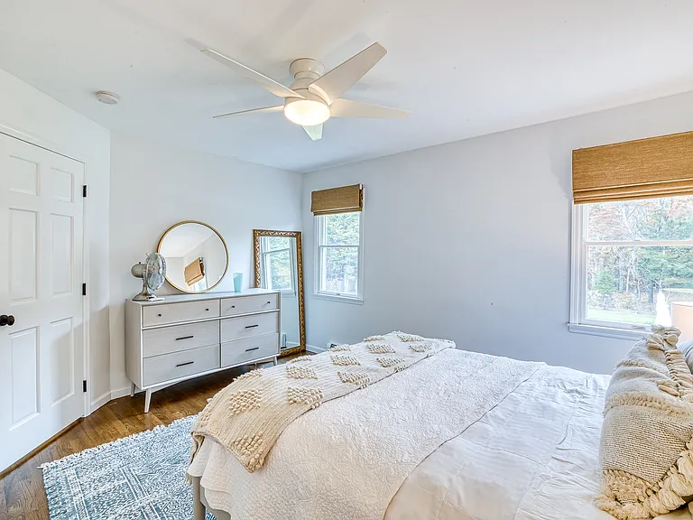 8 Cedar Haven Ln — Photo 33
