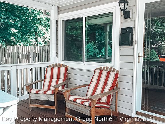 3rd image of 1850 Lusby Pl