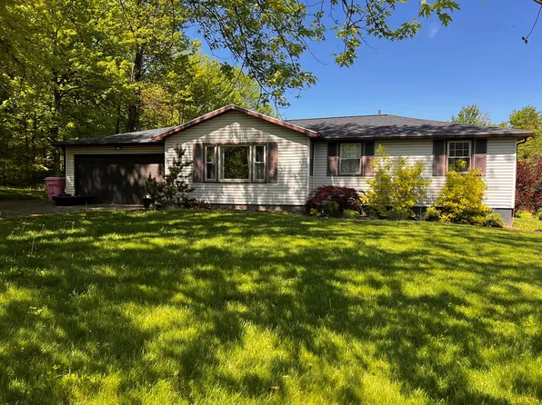 1271 Lewis Rd, Ontario, OH 44903