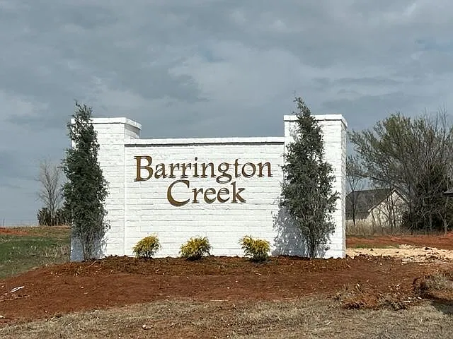 12960 Huntington Dr — Photo 2