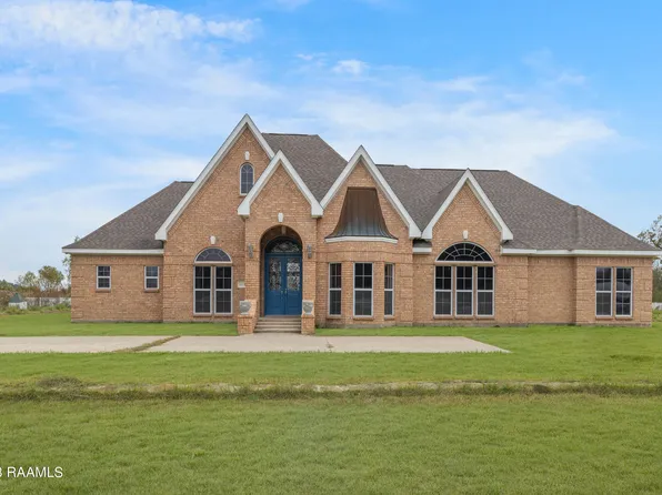 1113 Semere Rd, Breaux Bridge, LA 70517