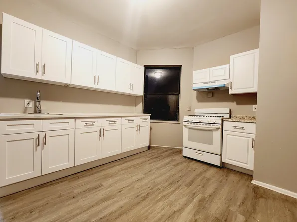 8 Bergen Ave, Jersey City, NJ