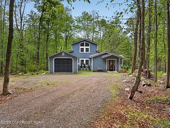3rd image of 54 Lehigh River Dr N