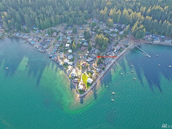 3rd image of 301 N Ayock Beach Dr