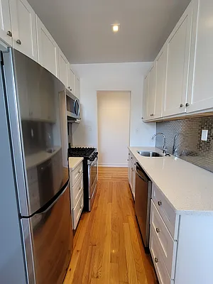 Rented by R New York | media 3