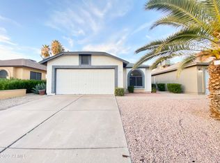 8752 W John Cabot Rd, Peoria, AZ 85382