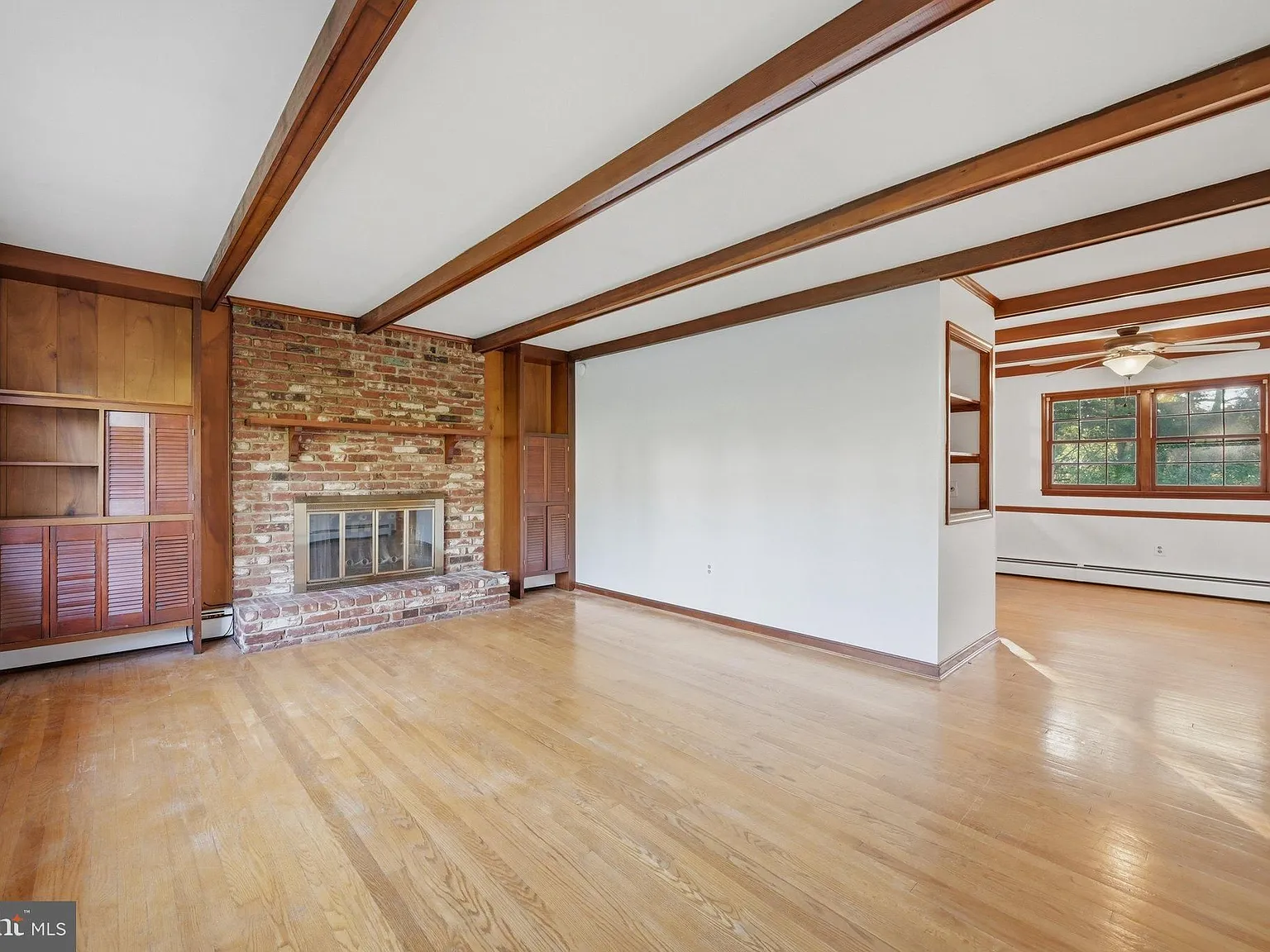 3 bed, 2.0 bath, 2233 sqft, $3,000 — Photo 3