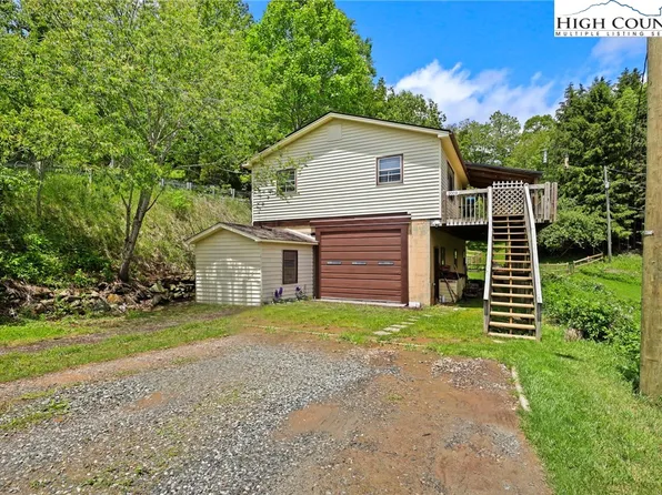 2009 Deck Hill Road, Blowing Rock, NC 28605