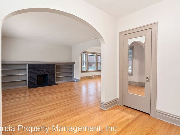 5th image of 3662 Dover Pl #1F
