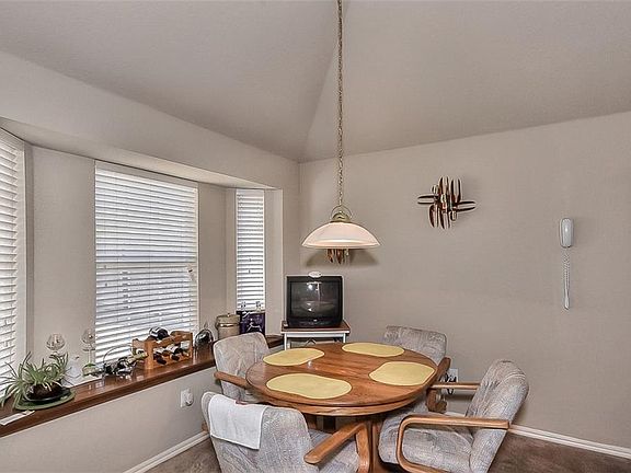 5th image of 709 Sequoyah Trl