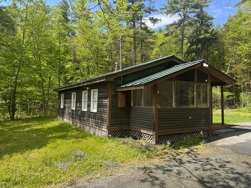 169 Glen Rd