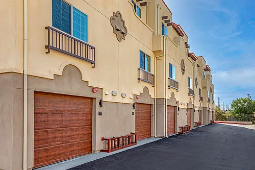 Presidio Townhomes Photo 1