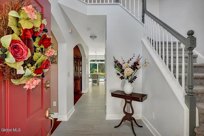 4th image of 35 Willowbrook Terrace