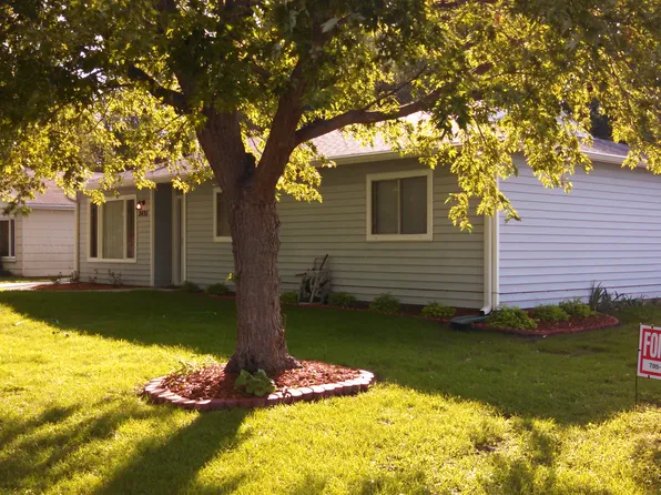 2431 Galloway Dr, Manhattan, KS 66502