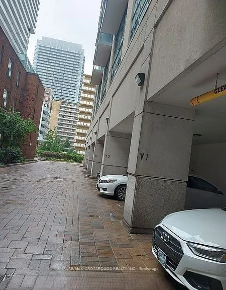 212 Eglinton Ave E #312 — Photo 16