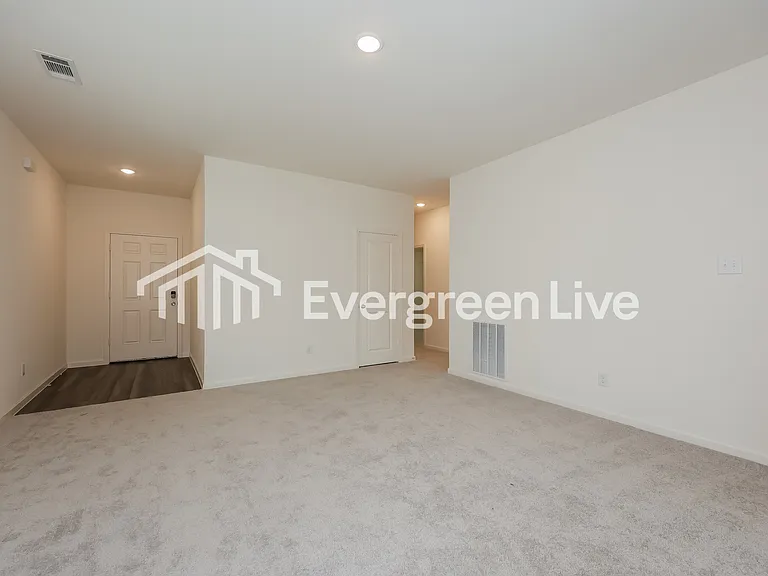 6069 Mojave Dr — Photo 2