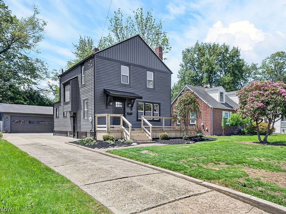 1st image of 2562 Graham Ave