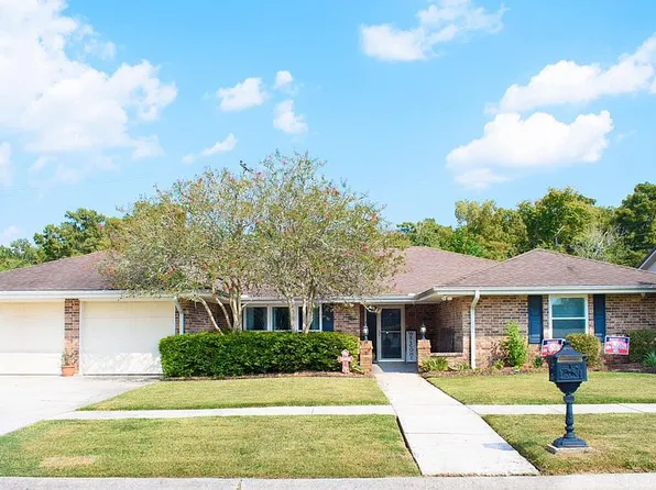 1304 Walnut Dr, Morgan City, LA 70380