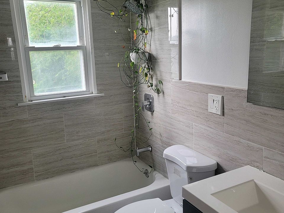 2nd image of 1024 Liberty Ave Floor 2