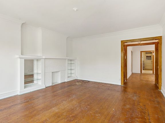 5th image of 3743 N Lawndale Ave