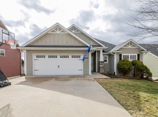 2306 Longwood Dr, Columbia, MO 65203
