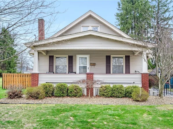 8 Nesbitt St, Poland, OH 44514