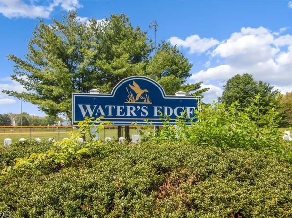 27 Country Lake Dr, Jefferson Twp., NJ 07438