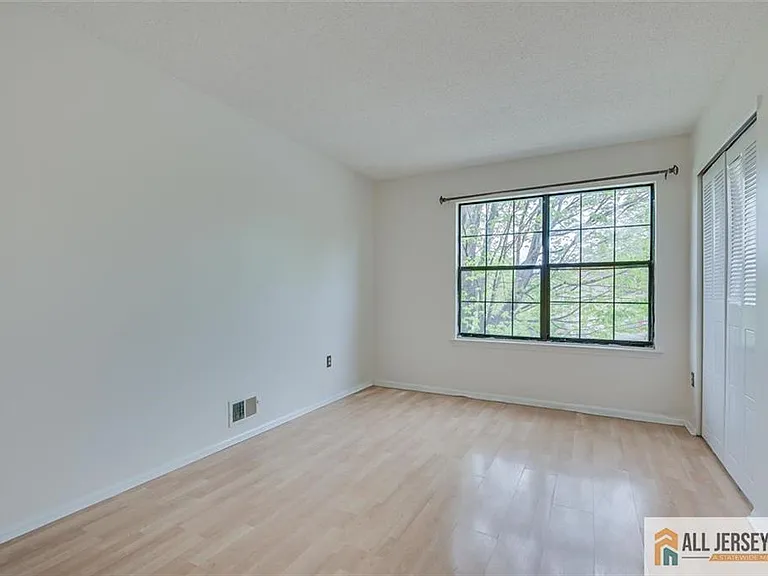 64 Taylor Dr #3212 — Photo 21