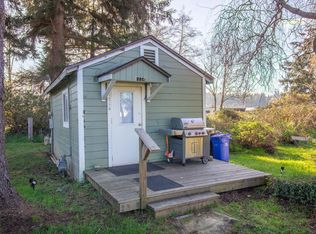 1714 Peach Ave, McKinleyville, CA 95519