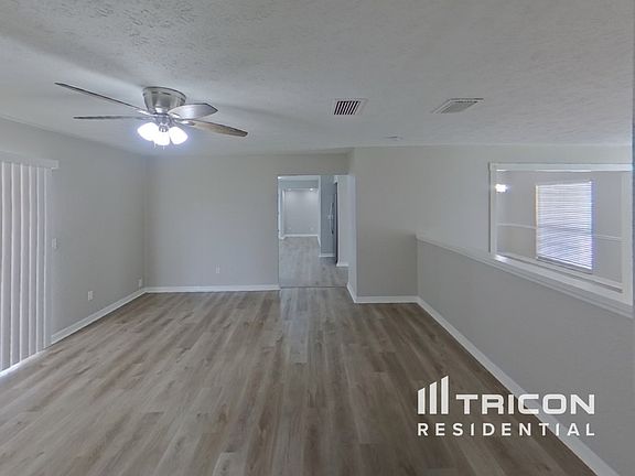5th image of 114 Jeffrey Dr