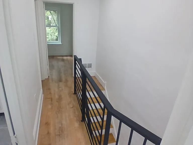 537 E Mayland St — Photo 18