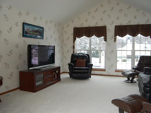 5th image of 8505 Creekside Dr