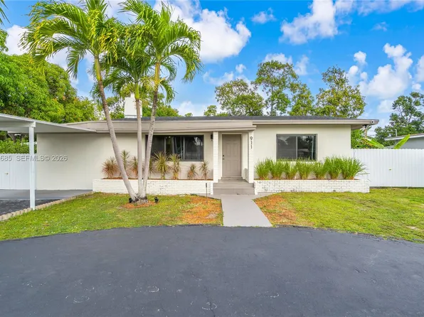 911 NW 138th St, Miami, FL 33168