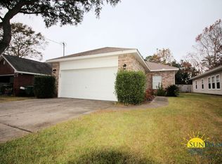 75A 3rd Ave, Shalimar, FL 32579