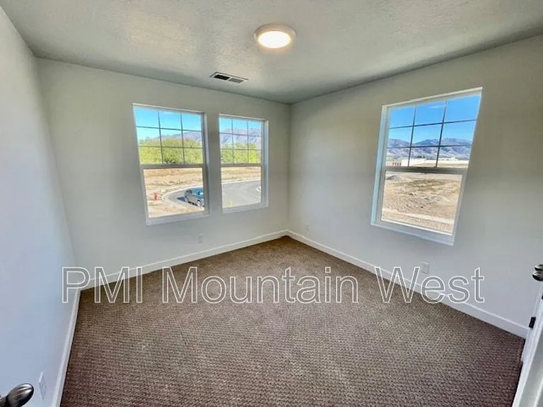 1386 N Copper Sky Dr — Photo 17