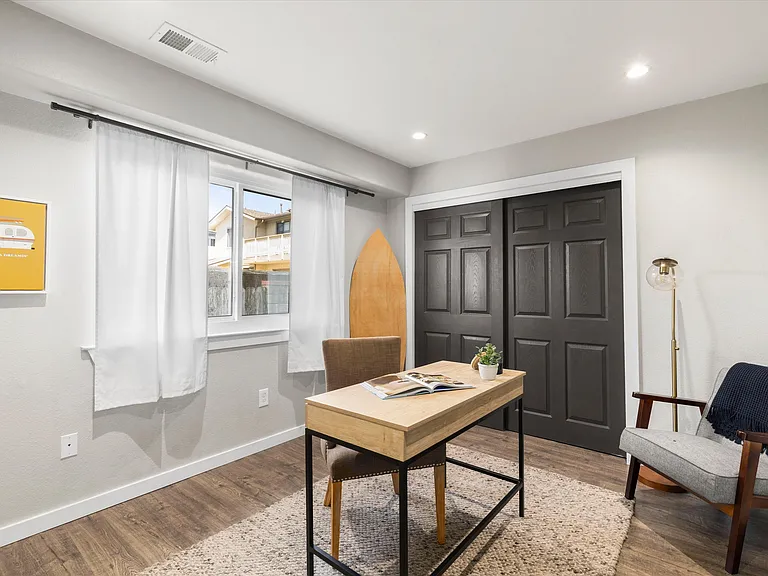 1041 Longbranch Ave — Photo 22
