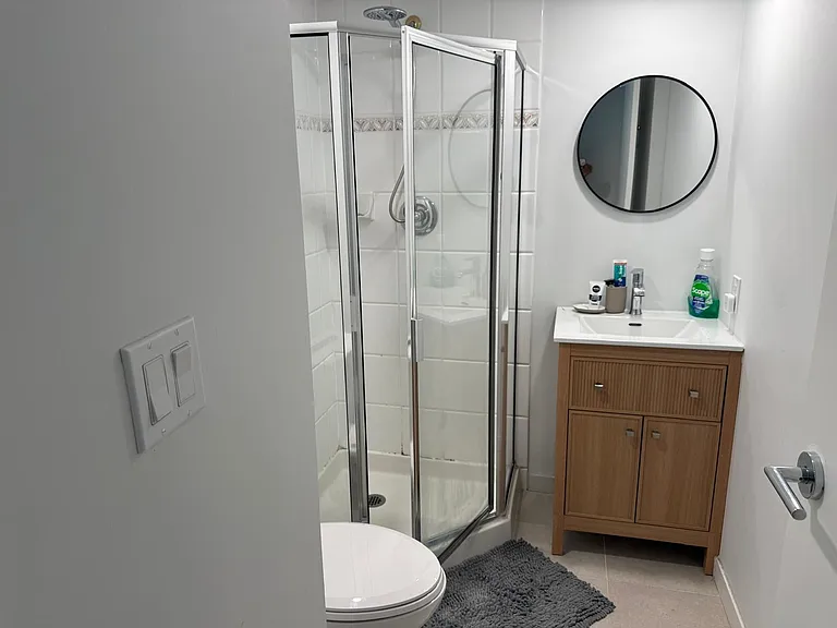 1367 Alberni St #1106 — Photo 6