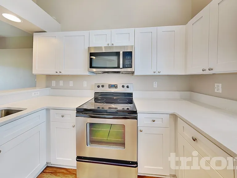 3382 Winchester Estates Cir — Photo 5