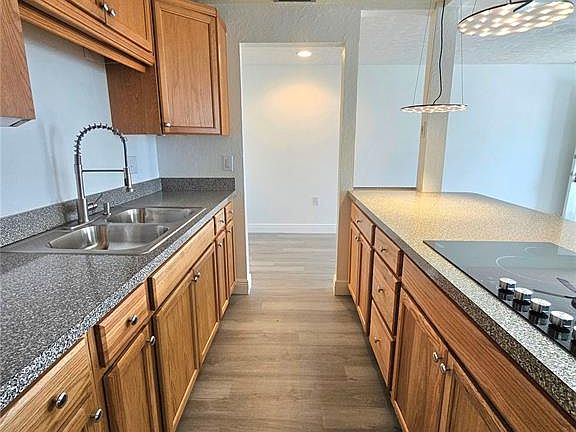 5th image of 4915 Elkner St #4915