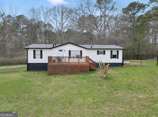 926 Silver Dollar Rd, Milner, GA 30257