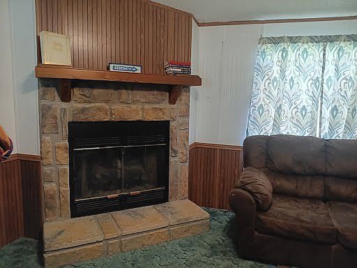 4th image of 694 Line Rd