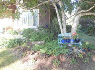 6890 S Juniper Dr, Oak Creek, WI 53154